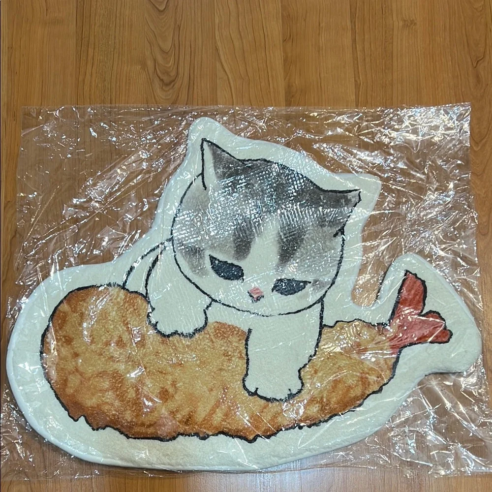 Cute Cat and Shrimp accent mat
